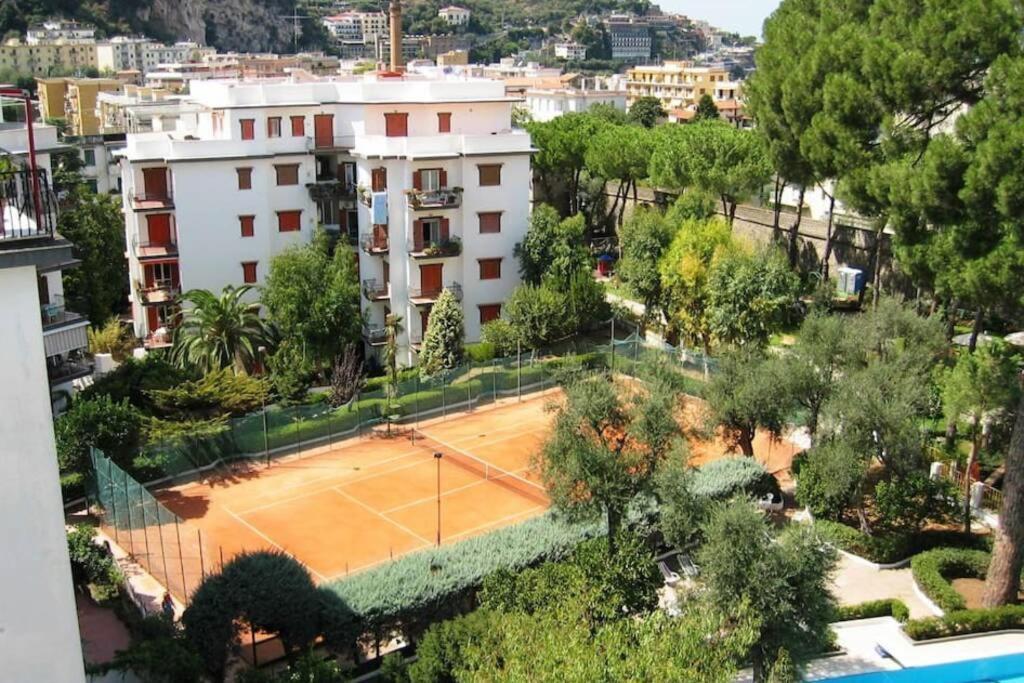 Virginia'S Guest House Sorrento Bagian luar foto