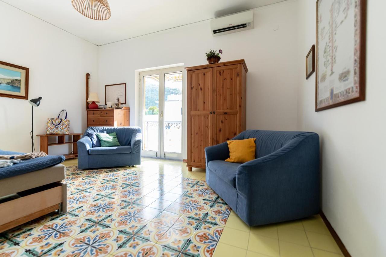 Virginia'S Guest House Sorrento Bagian luar foto