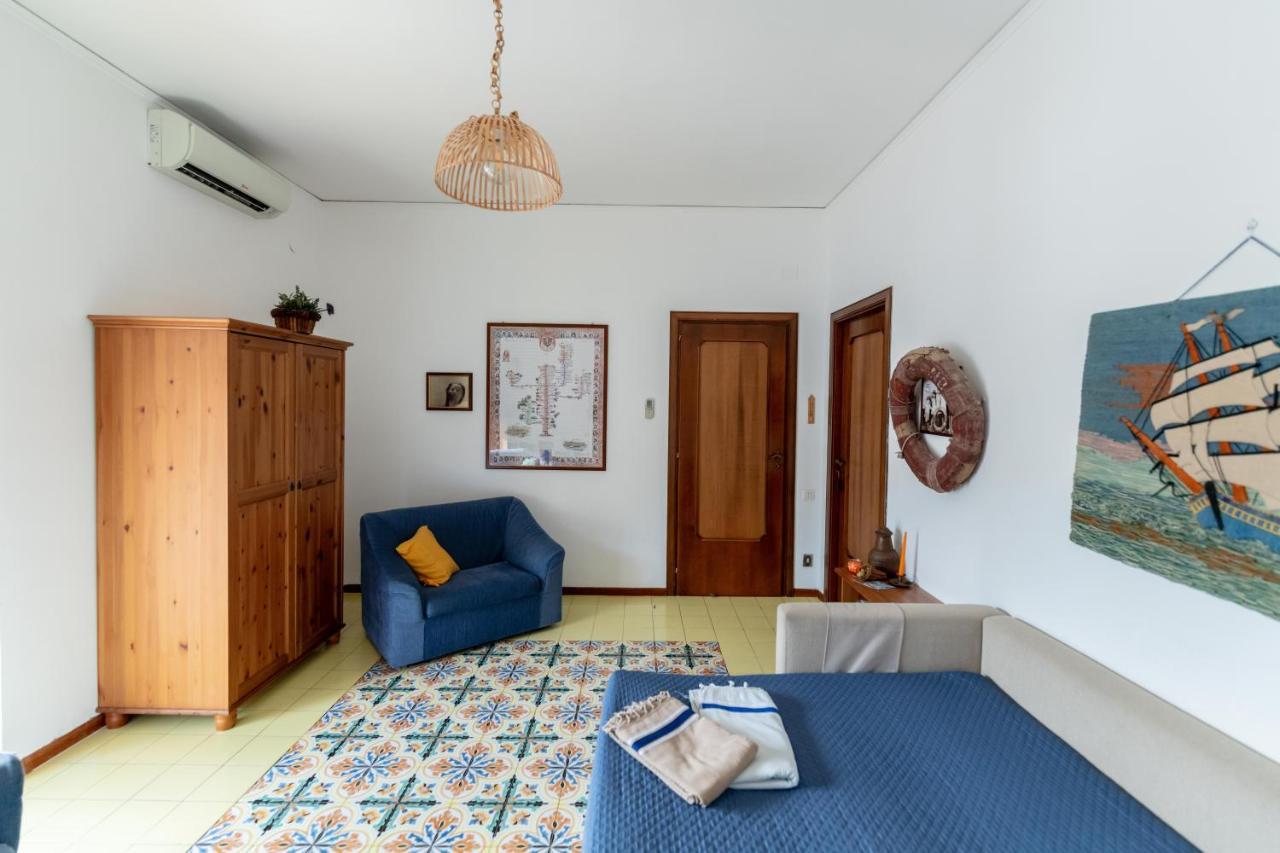 Virginia'S Guest House Sorrento Bagian luar foto