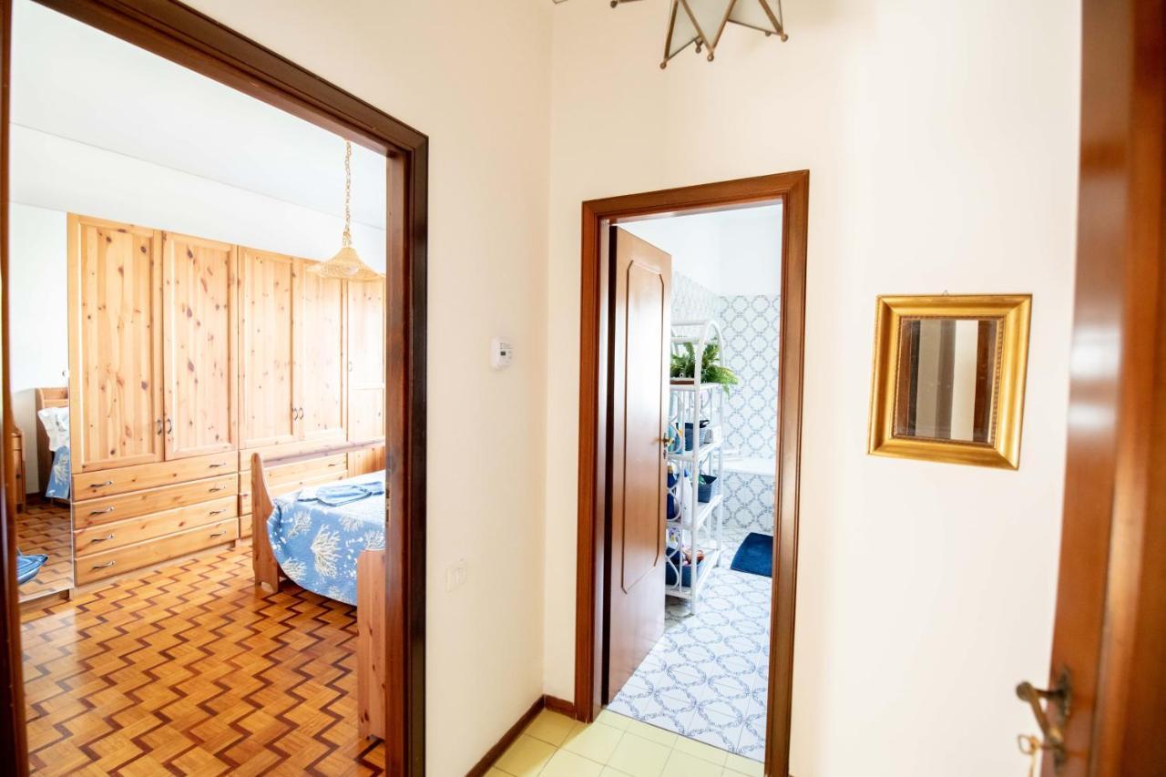 Virginia'S Guest House Sorrento Bagian luar foto