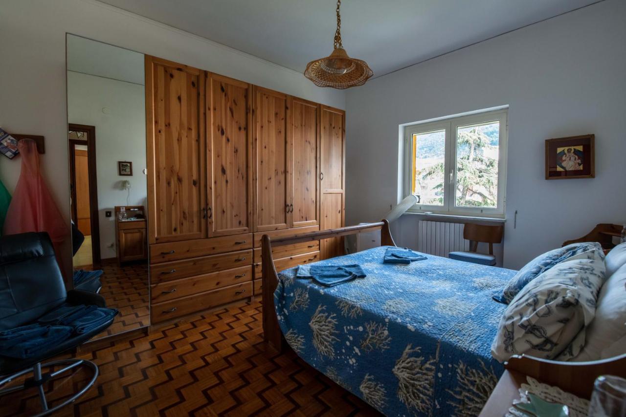 Virginia'S Guest House Sorrento Bagian luar foto
