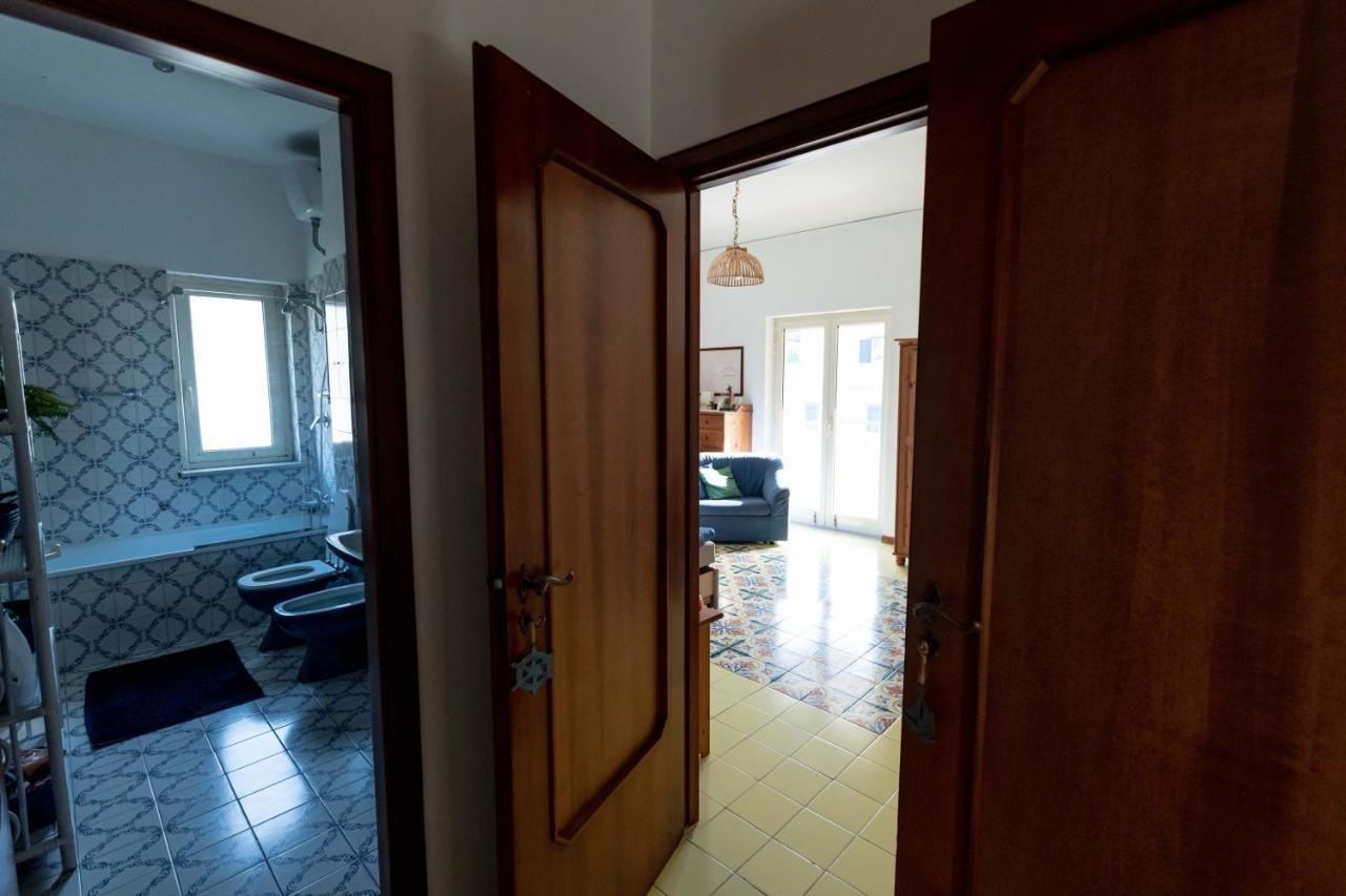 Virginia'S Guest House Sorrento Bagian luar foto