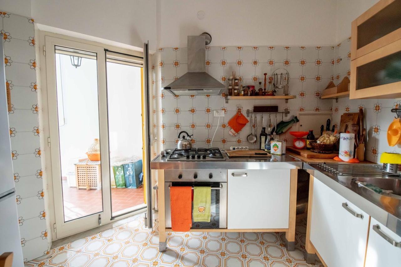 Virginia'S Guest House Sorrento Bagian luar foto