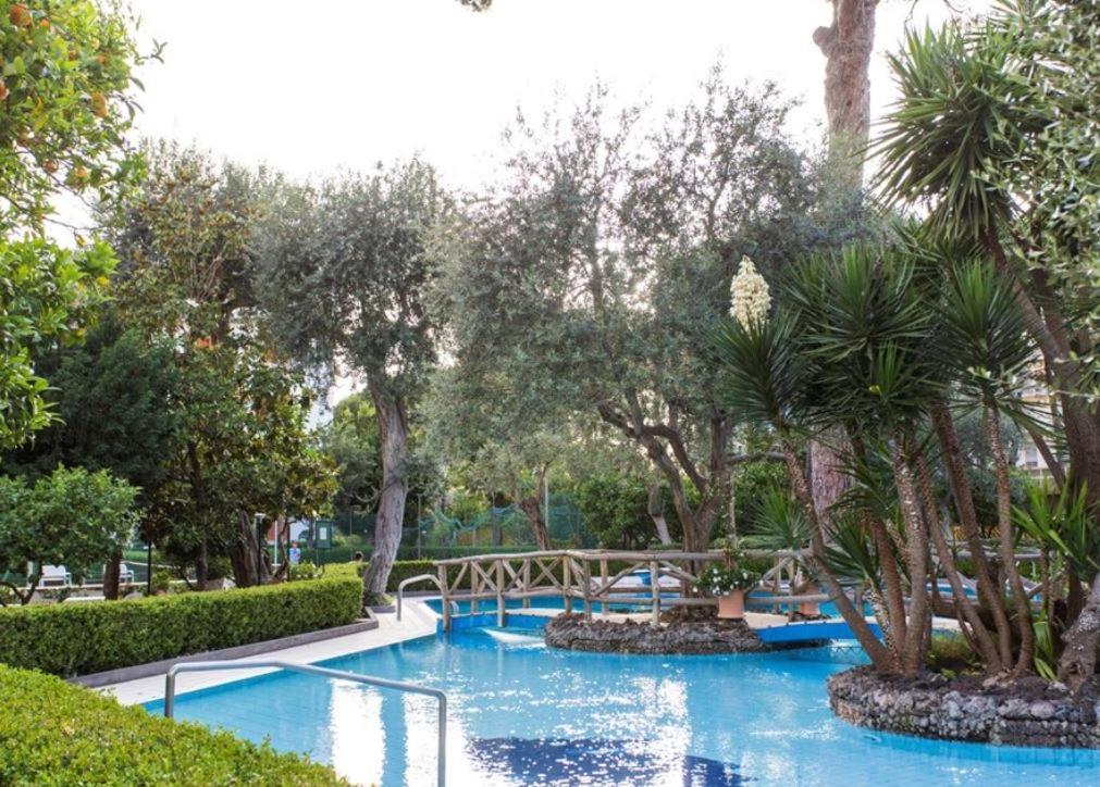 Virginia'S Guest House Sorrento Bagian luar foto