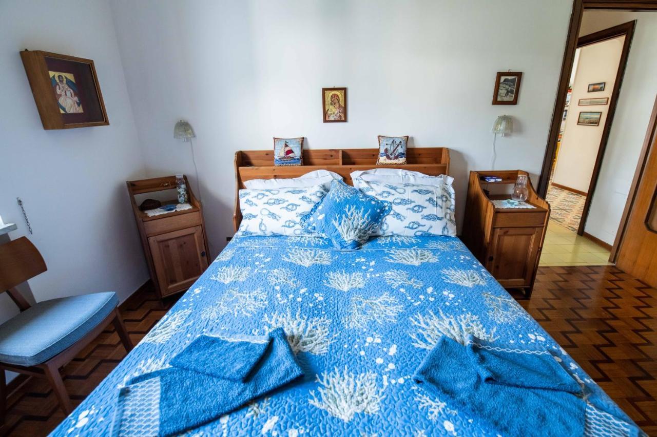 Virginia'S Guest House Sorrento Bagian luar foto